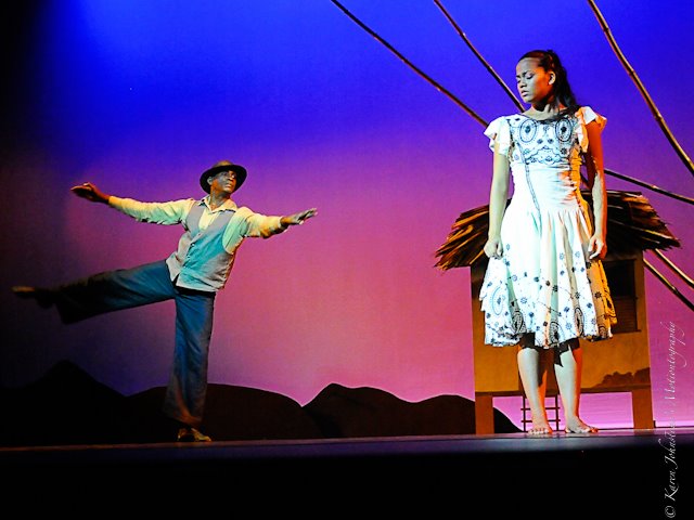 Gregor Breedy performis in Metamorphosis' Giselle (2012) | Photo Credit: Karen Johnstone Motionography