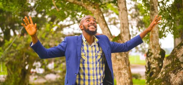 Kyle Gomes | MOSQKEY MUSIQ